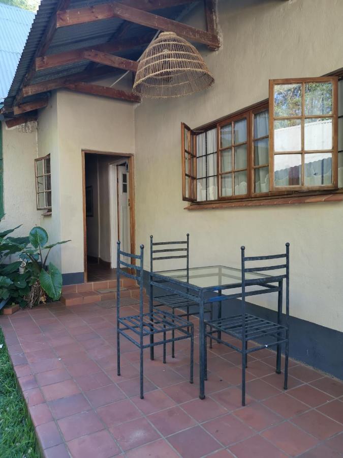 Drakensberg Bush Lodge And Backpackers Winterton Exterior photo